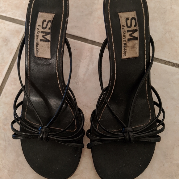 Steve Madden Shoes - Steve Madden Black Heels